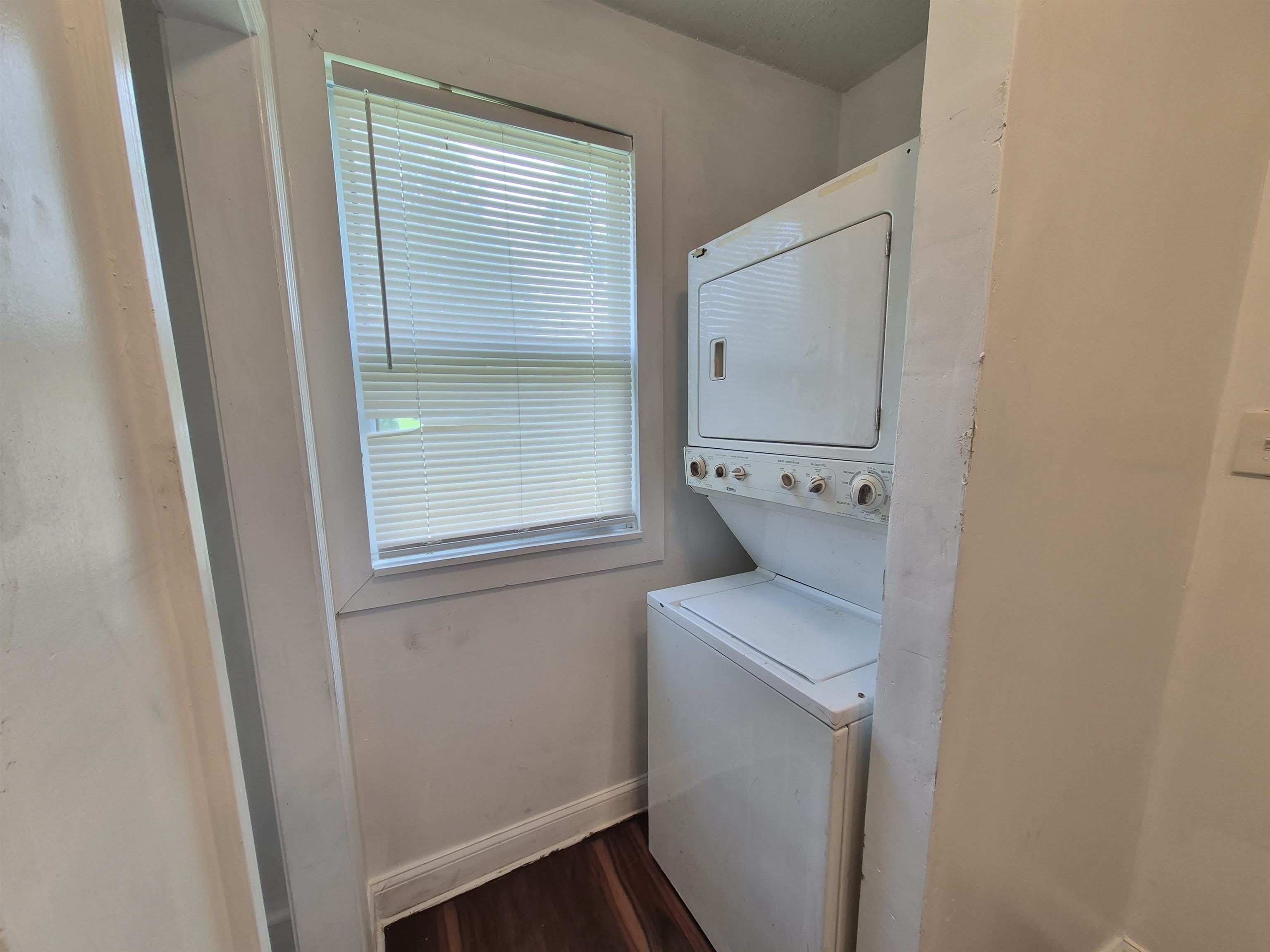 1074 PALMETTO Ave – photo 4