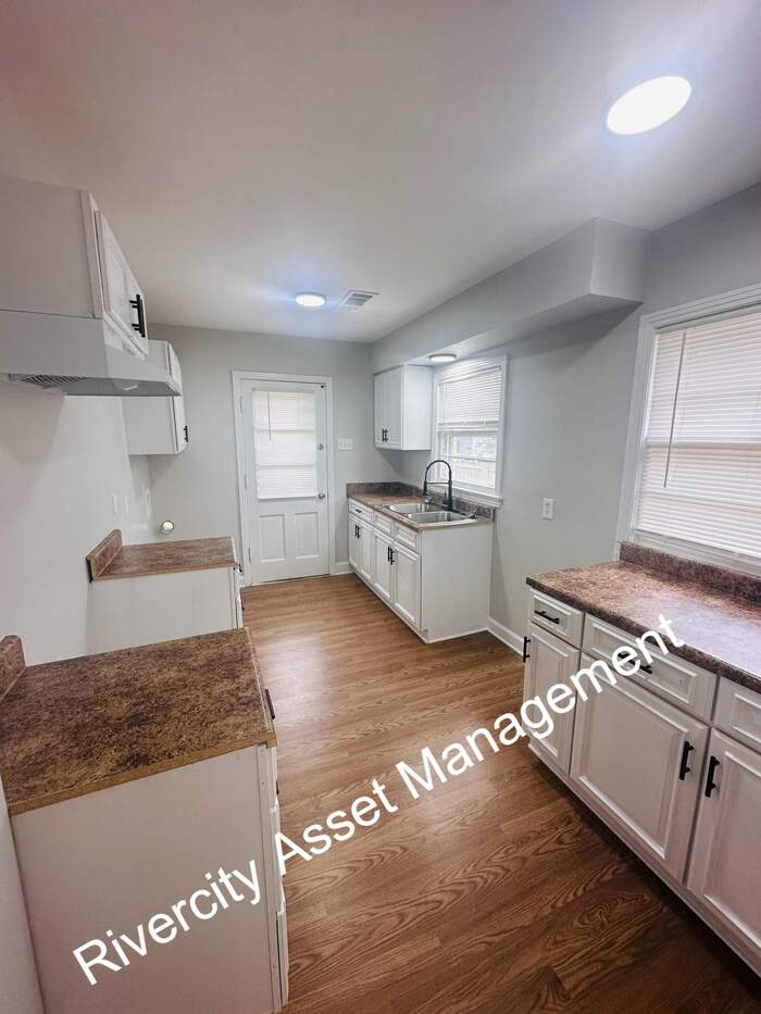 4678 Lynn Road – photo 5