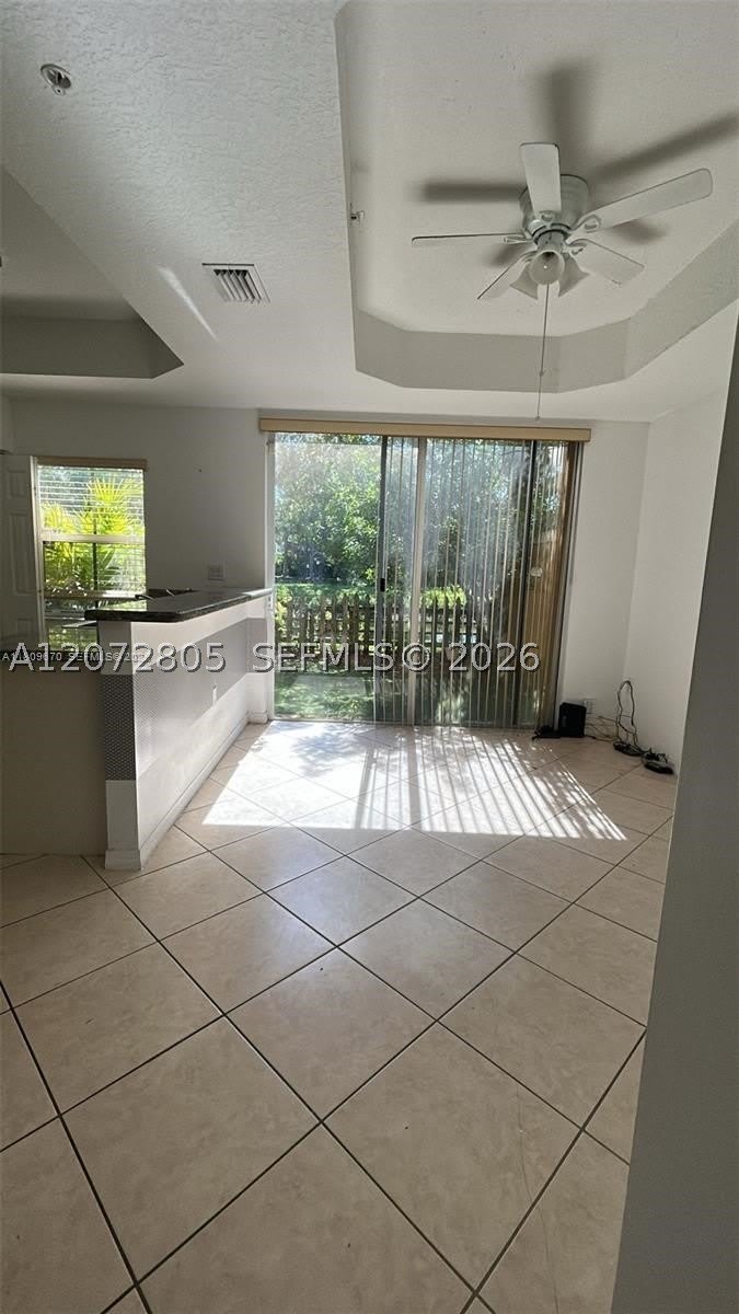 937 SW 143rd Ave – photo 5