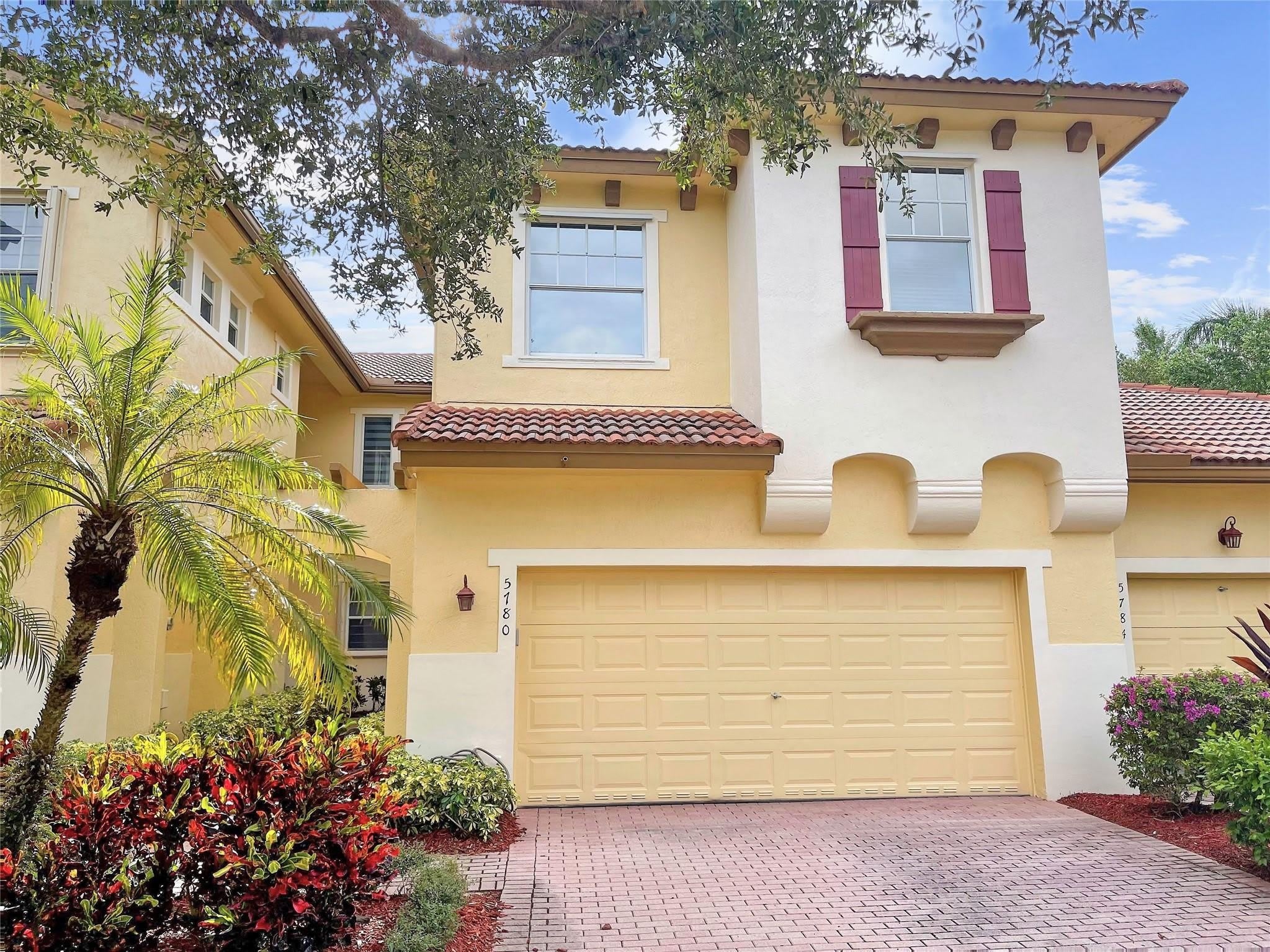 5780 NW 120th Avenue – photo 1