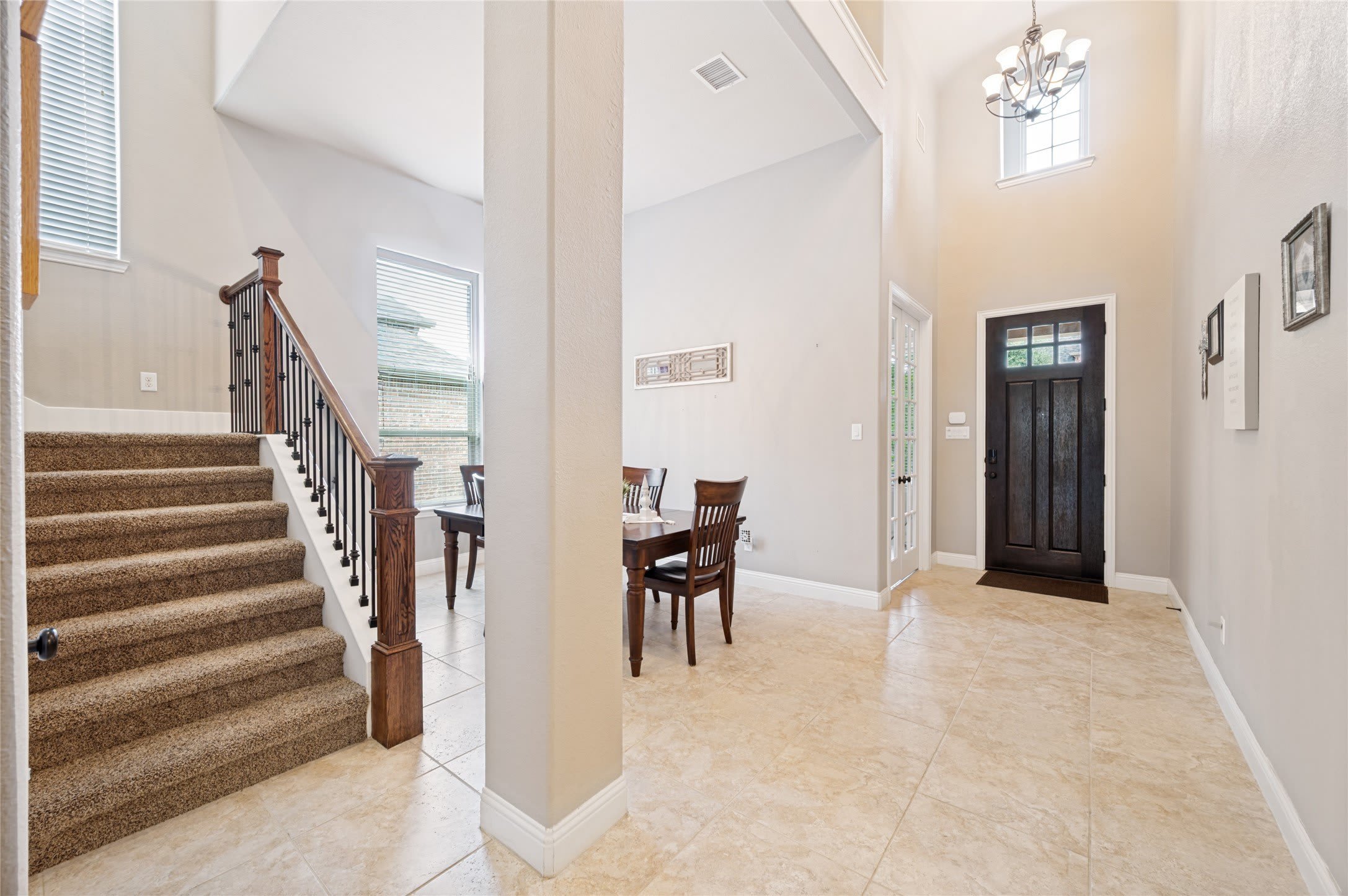 1210 Skyflower Lane – photo 2