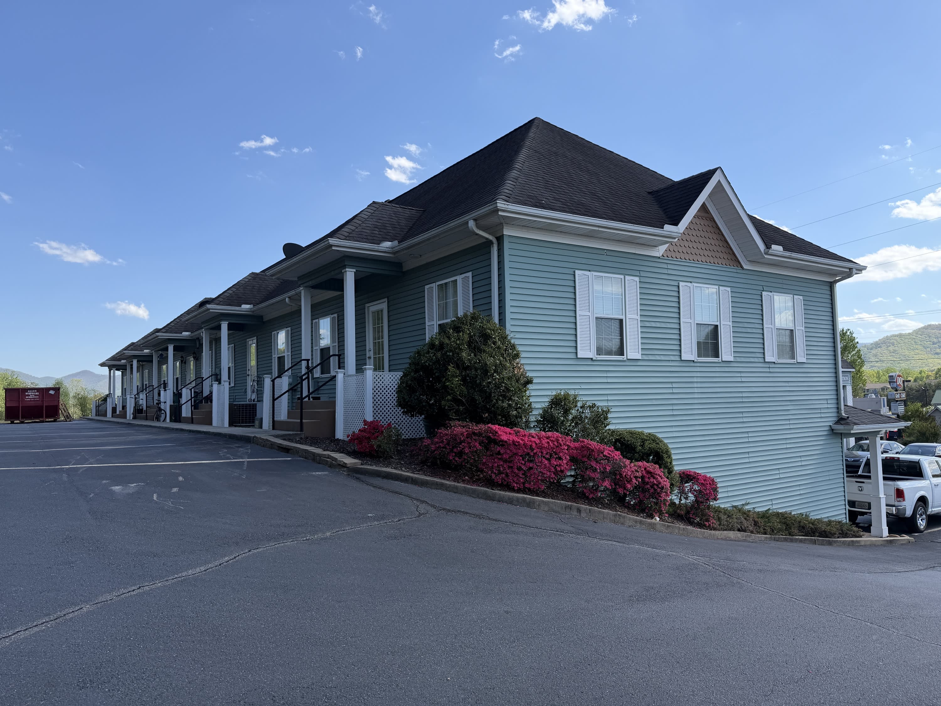 358 Main Street South – photo 1