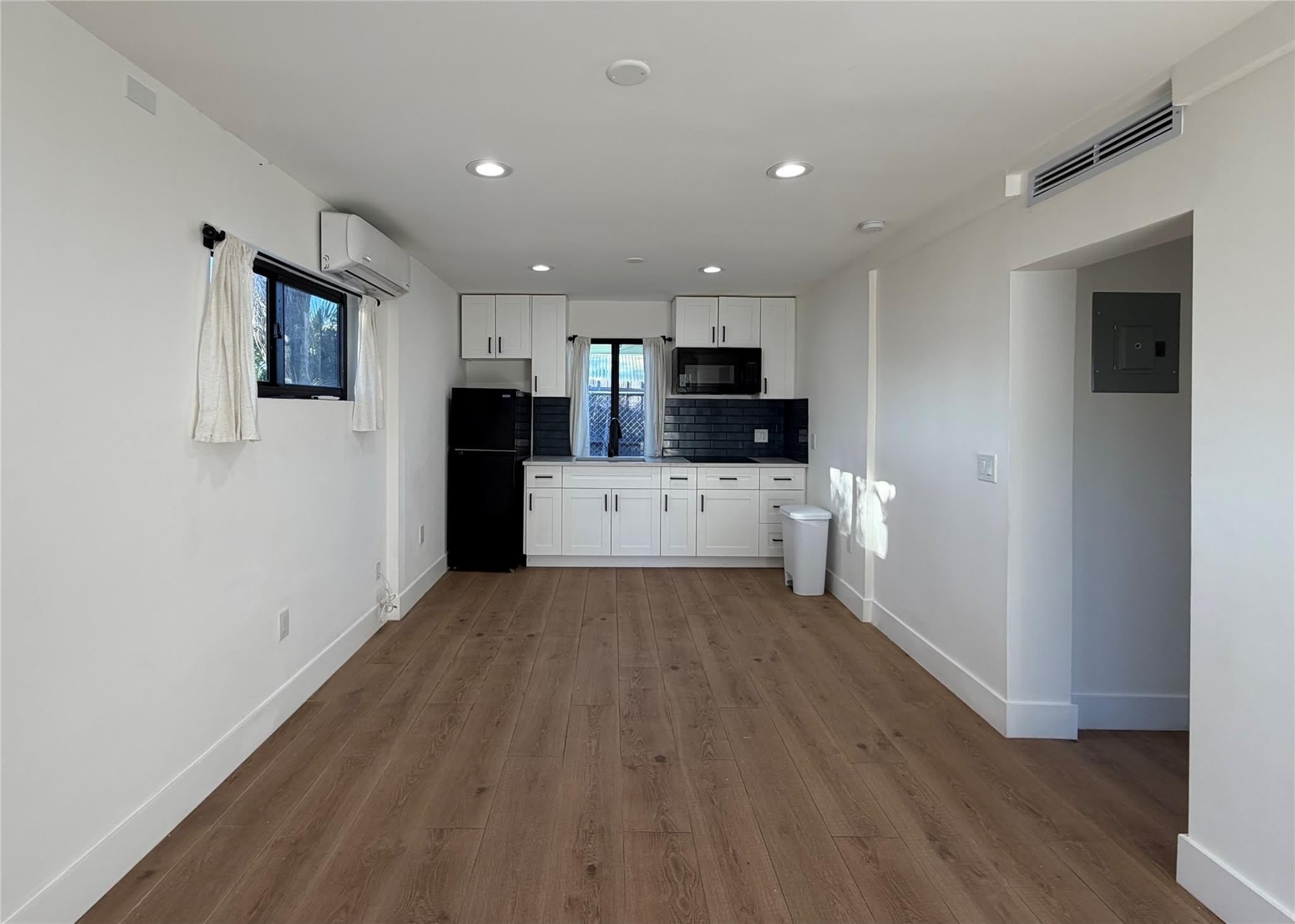 1230 S Federal Highway – photo 3