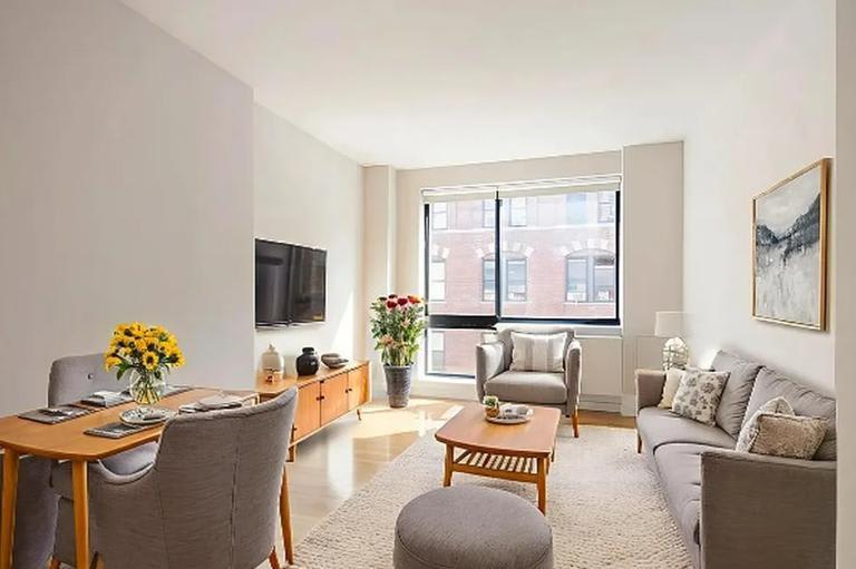 537 West 27th Street – photo 1
