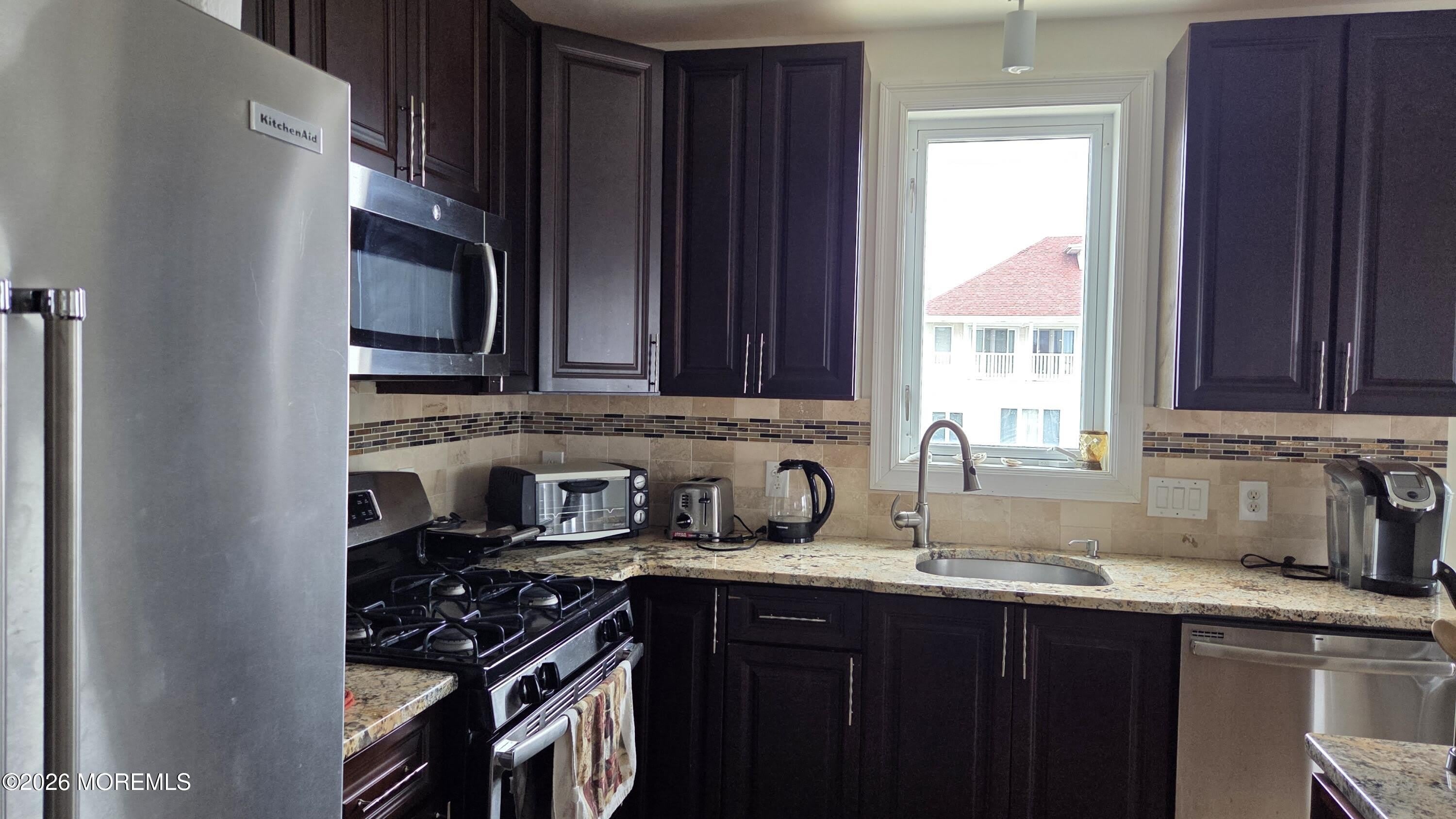 255 Pine Drive – photo 5