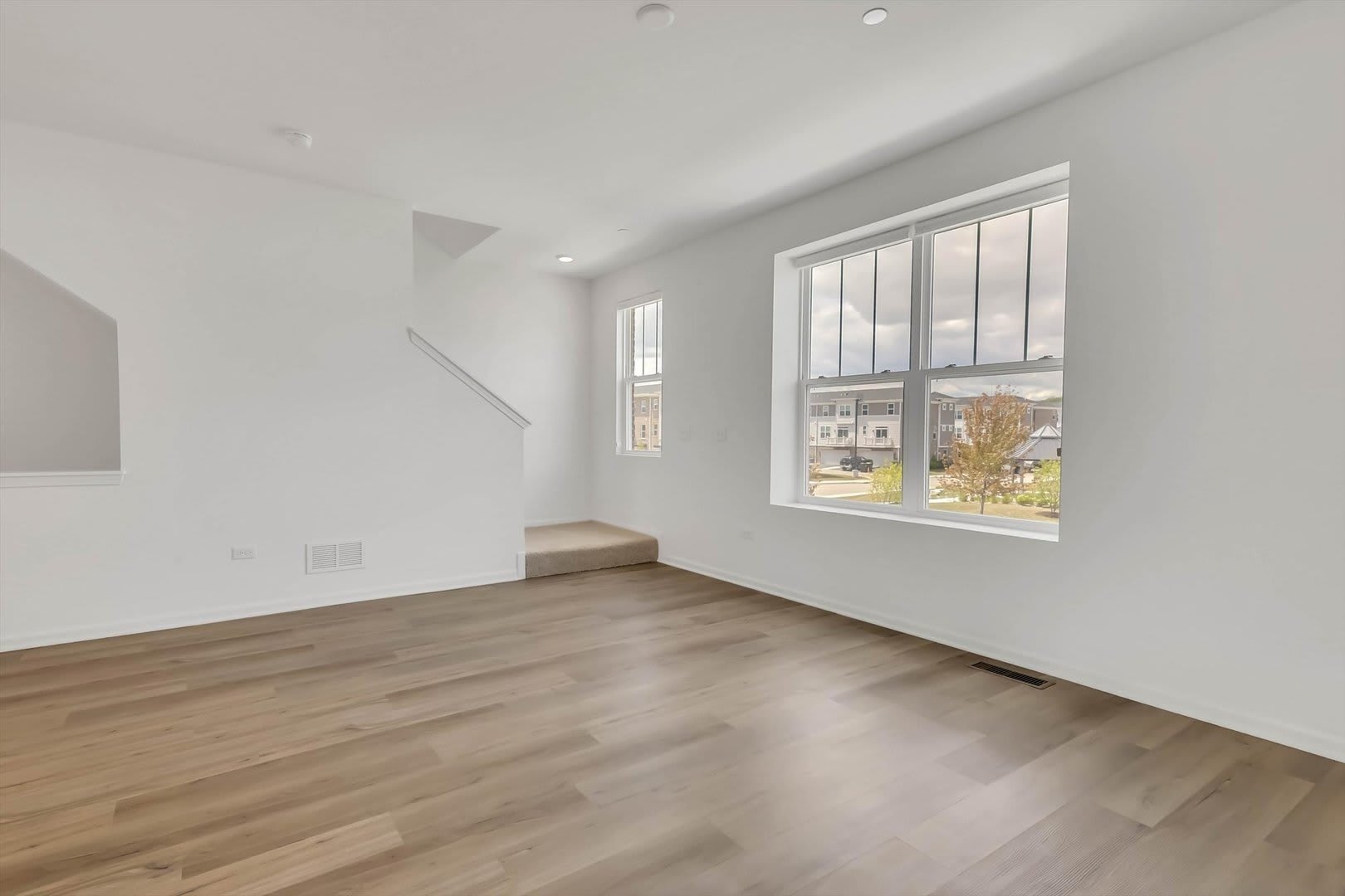 1078 Bogart Street – photo 4