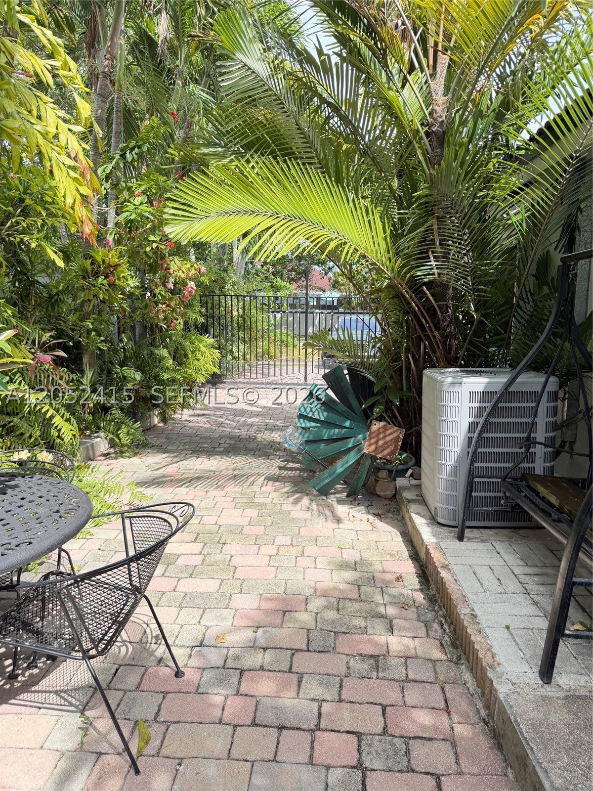 21920 Old Cutler Rd – photo 2