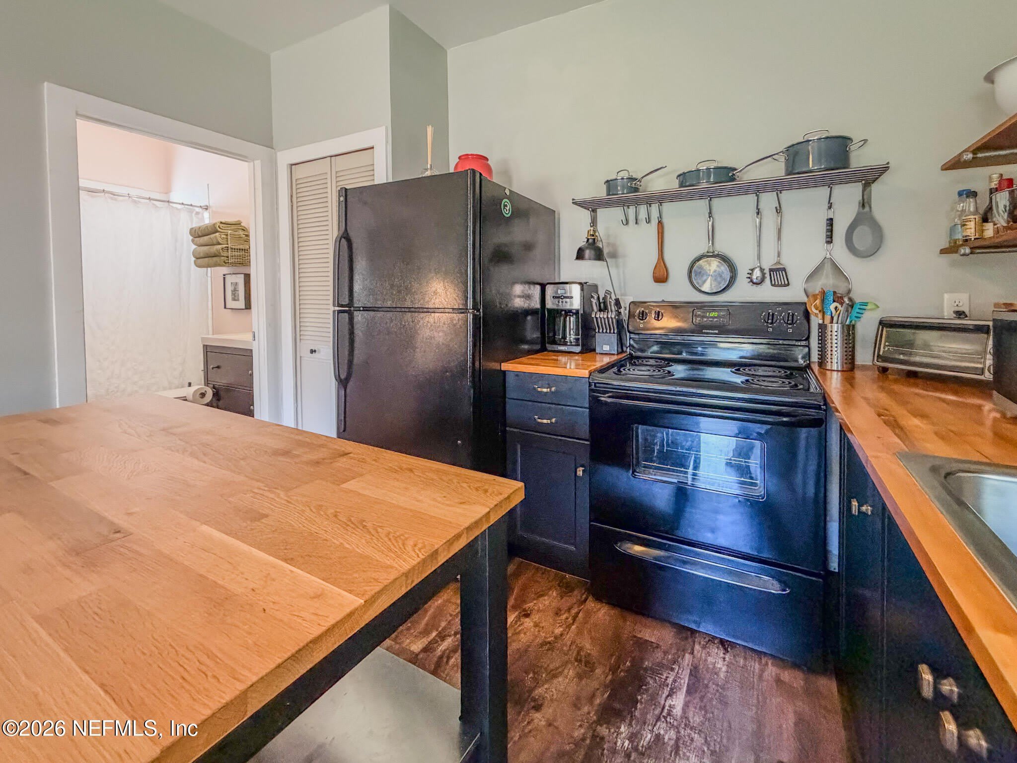 3885 VALENCIA Road – photo 5