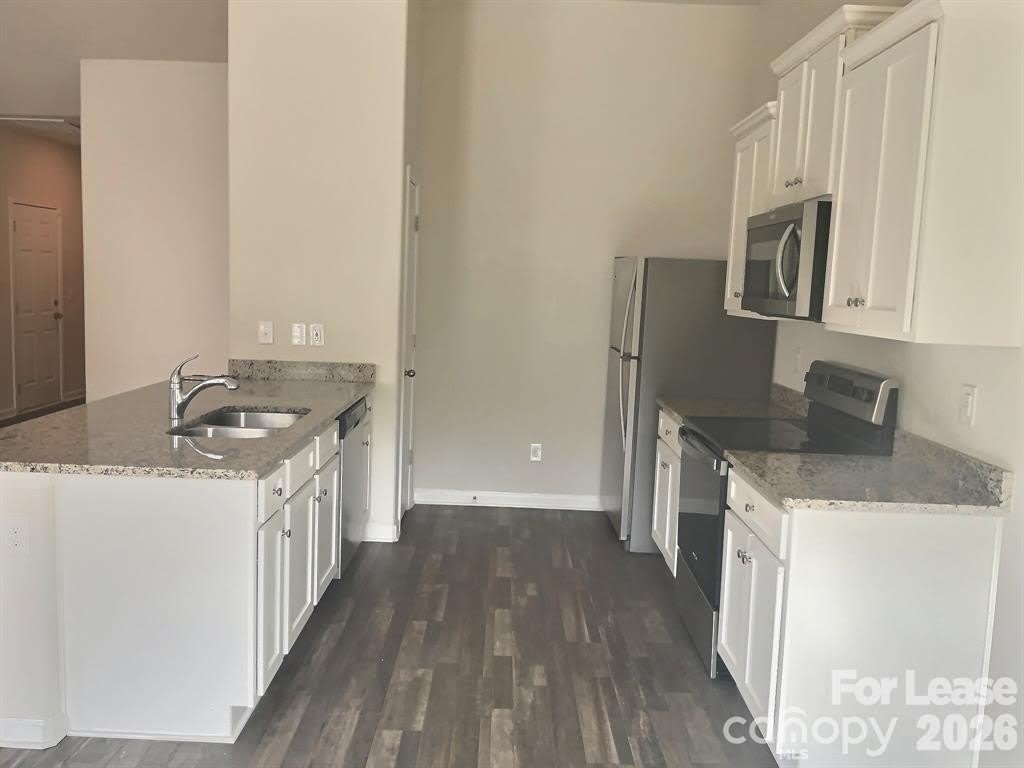 2112 Lanza Drive – photo 2