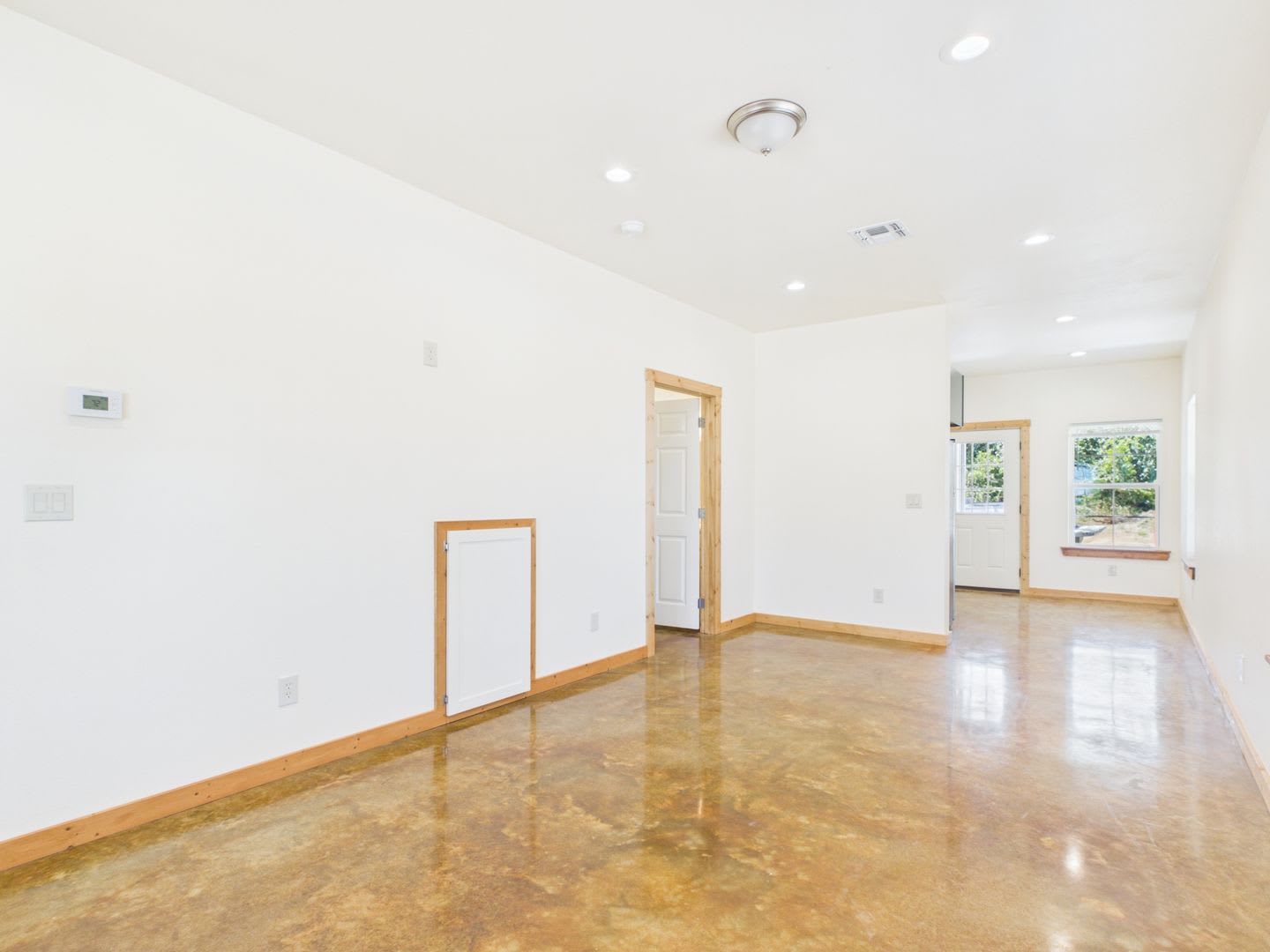 Move-In Ready 2BR Home with Washer/Dryer, Private Patio & Outdoor Storage – photo 5