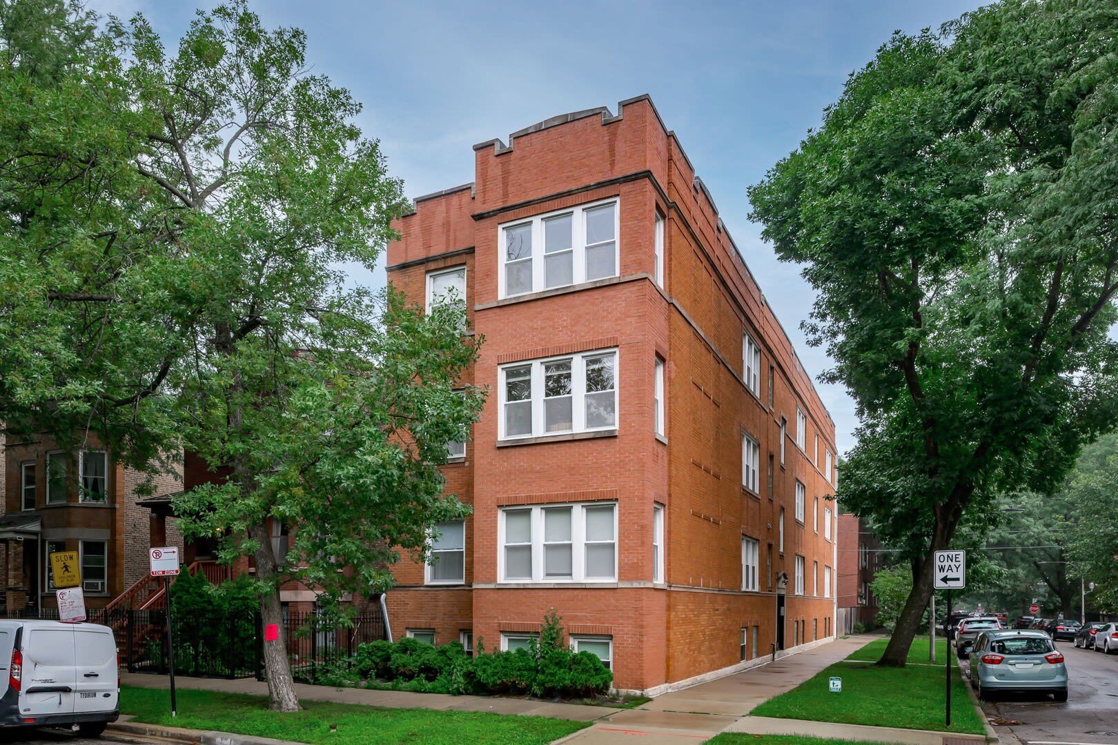 3722 W Altgeld Street – photo 1