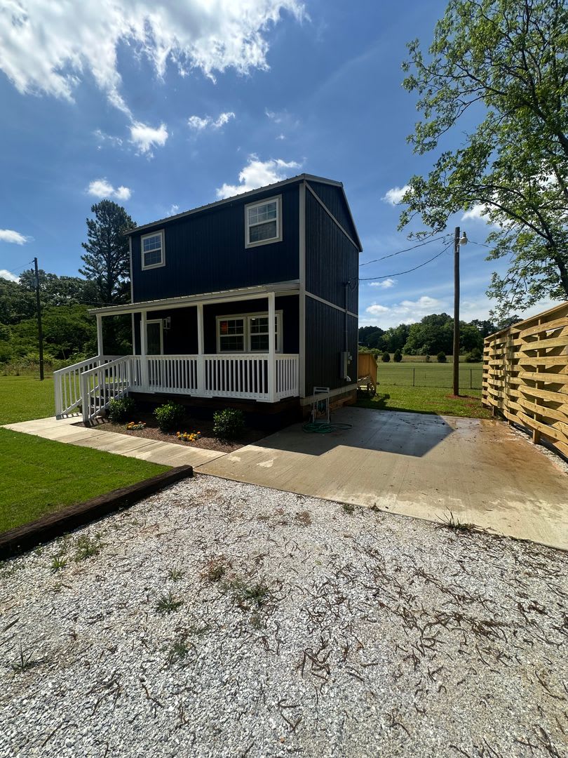 Tiny Home – photo 2