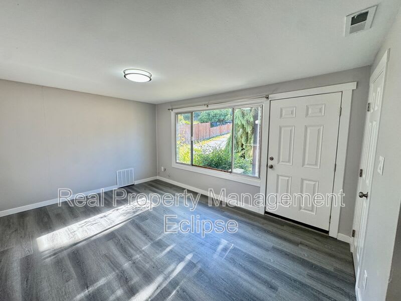 21901 54th Ave W – photo 4