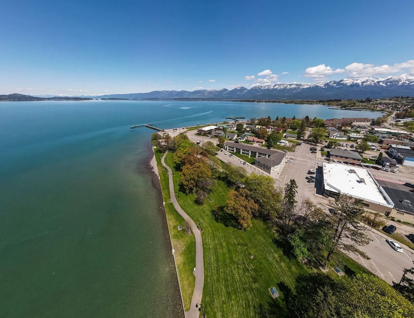 Condo located near the lake- Available October 1st, 2026 – photo 5