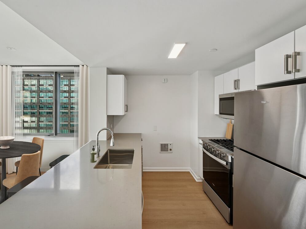 72 21 Burchell Ave – photo 5
