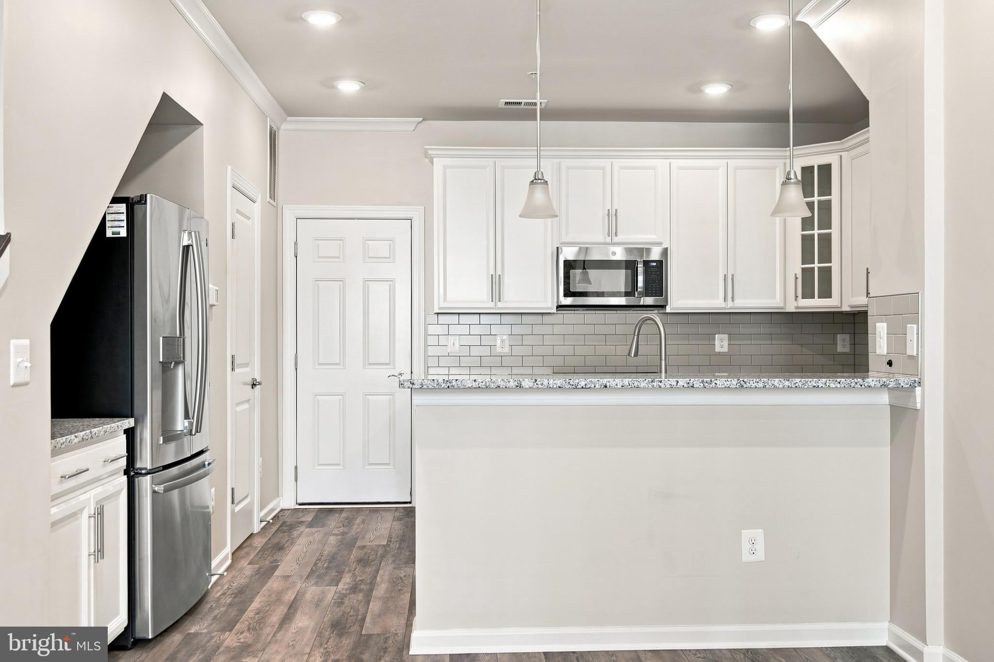 20704 WOOD QUAY Drive – photo 4
