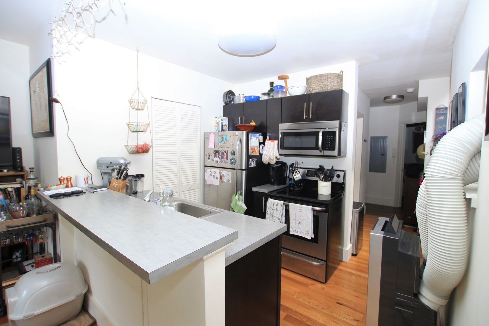 Newly renovated one bedroom unit in a great location in Brewerytown – photo 4