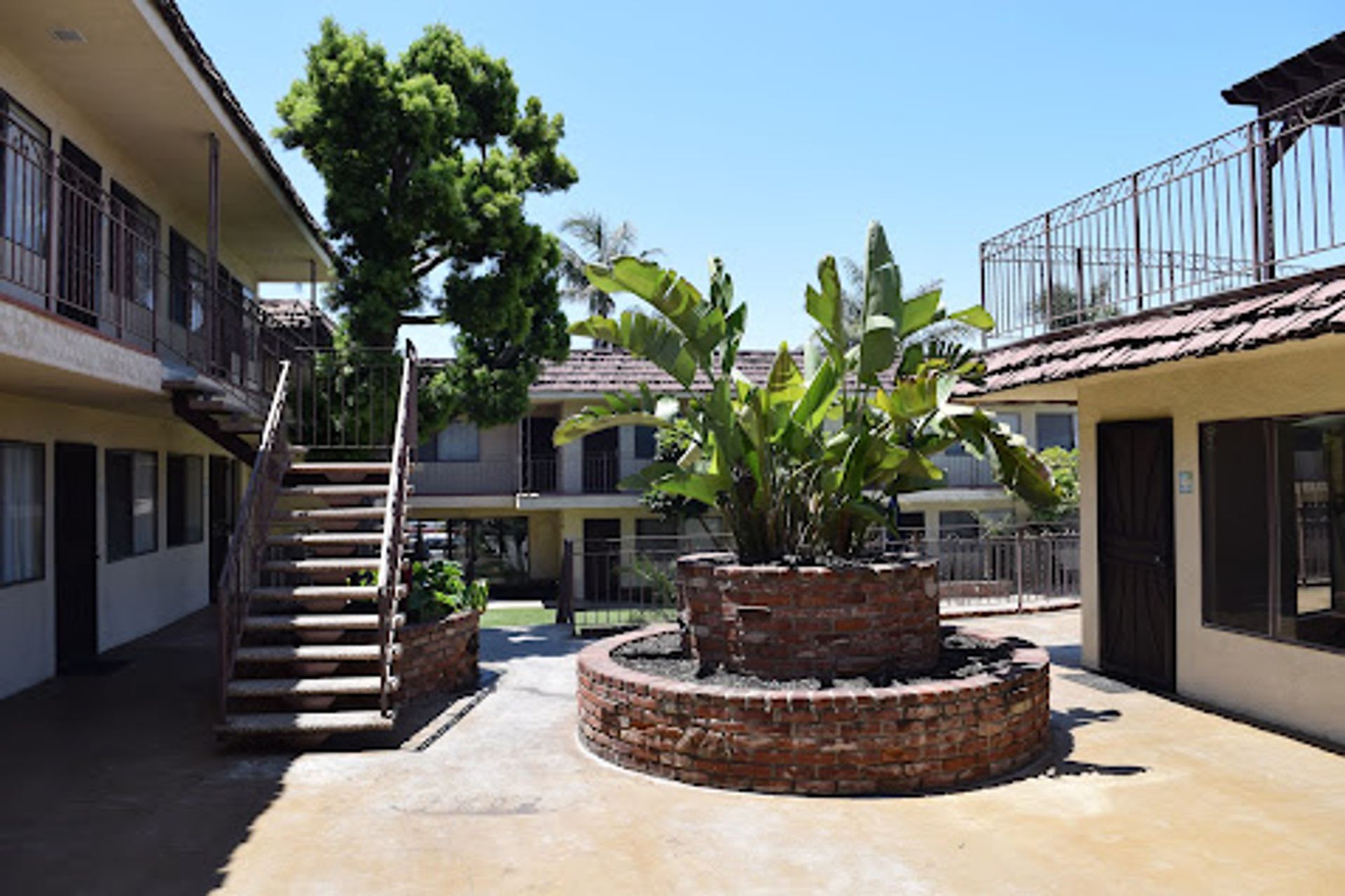 Club Pacifica – photo 4