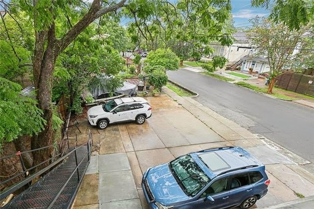 2103 S CARROLLTON Avenue – photo 2