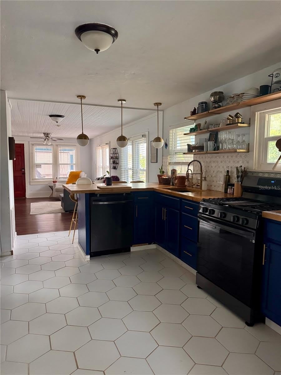 703 SW 5TH Street – photo 3