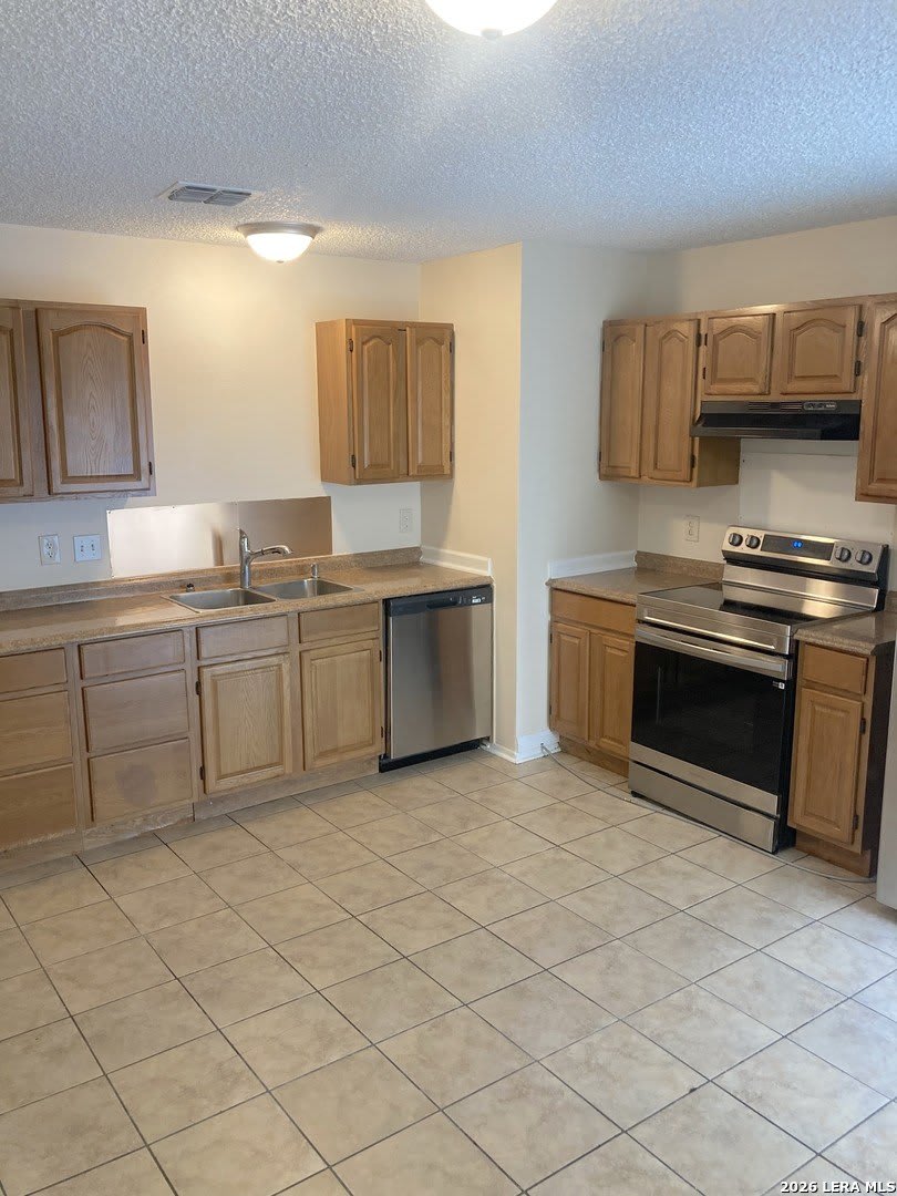 4339 LEHMAN DR – photo 4