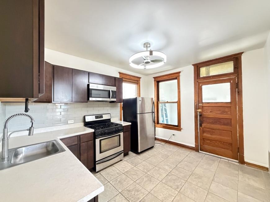 1436 Central Park – photo 4