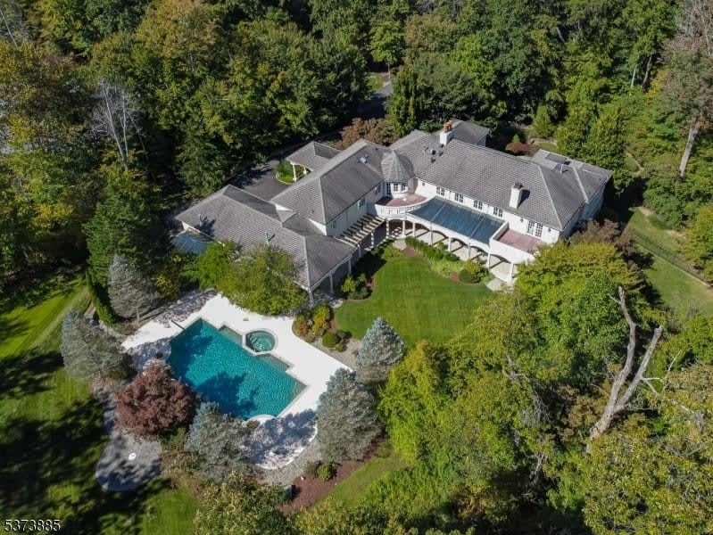 21 Stoningham Dr – photo 1