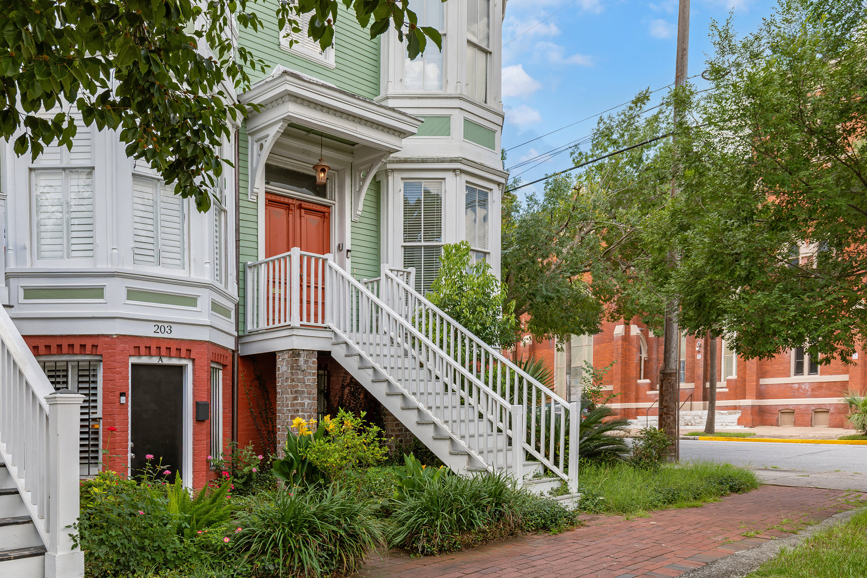 201 E Duffy St – photo 5