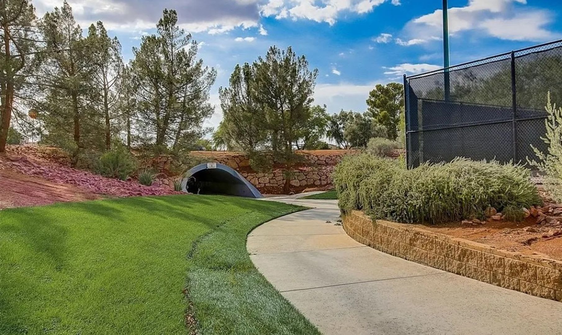 Your Backyard Oasis Awaits – photo 2