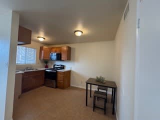 38622 Larkin Ave.#2 – photo 4