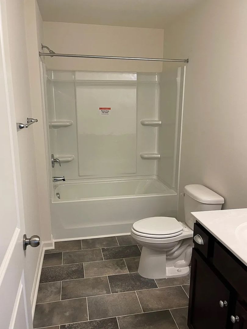 Room in 3 Bedroom Home at Mariners Ct – photo 1