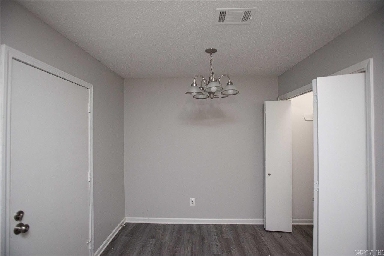 220 Bellevue Lane – photo 5