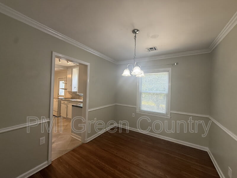 2811 E 1st Pl – photo 4