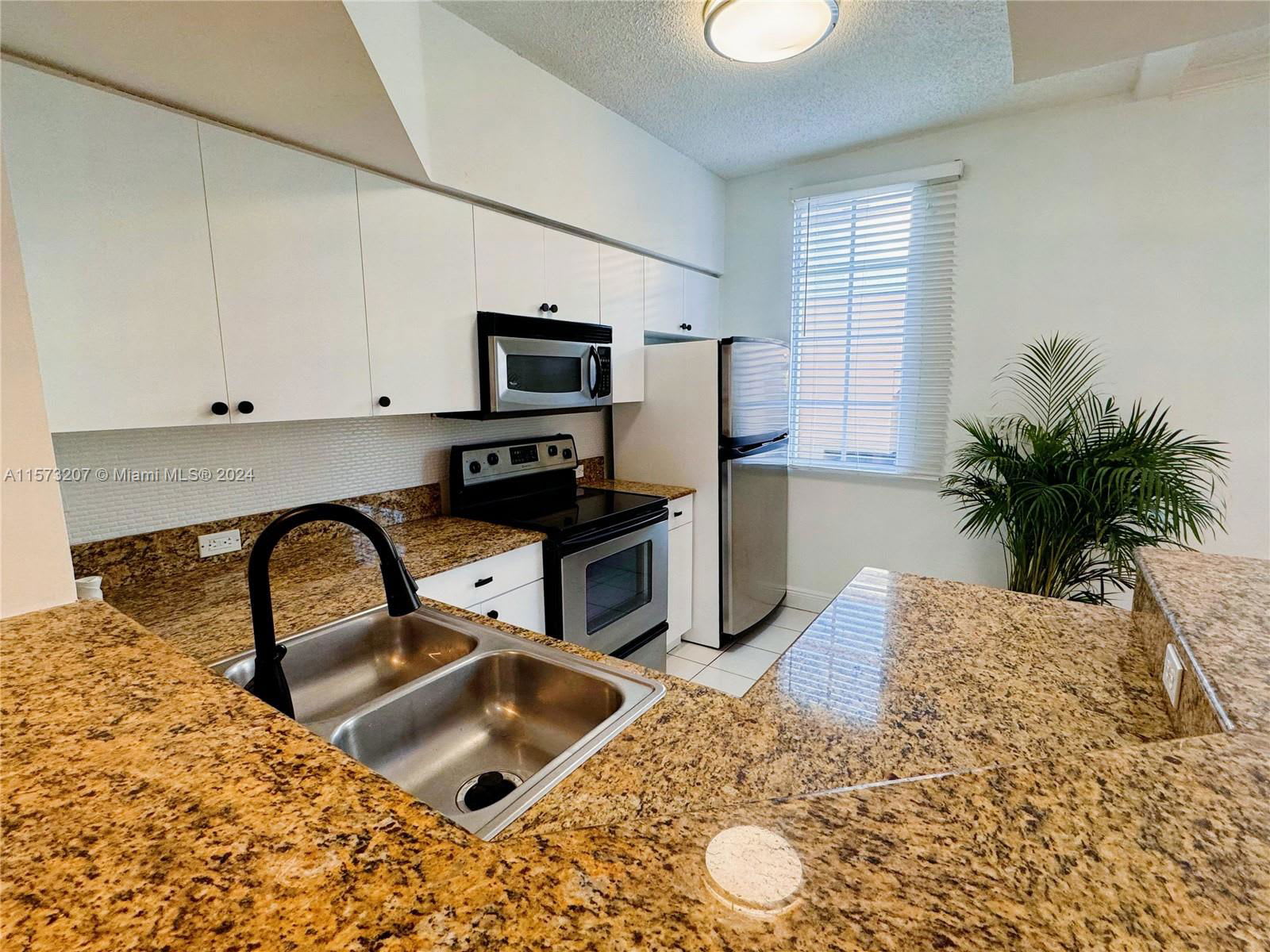 2921 Northeast 185th Street – photo 2