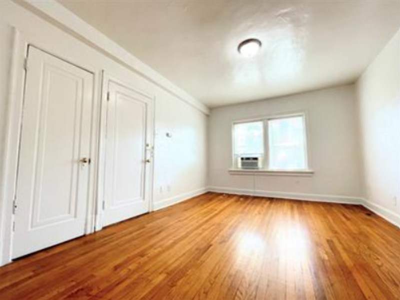 3619 Hereford St – photo 1