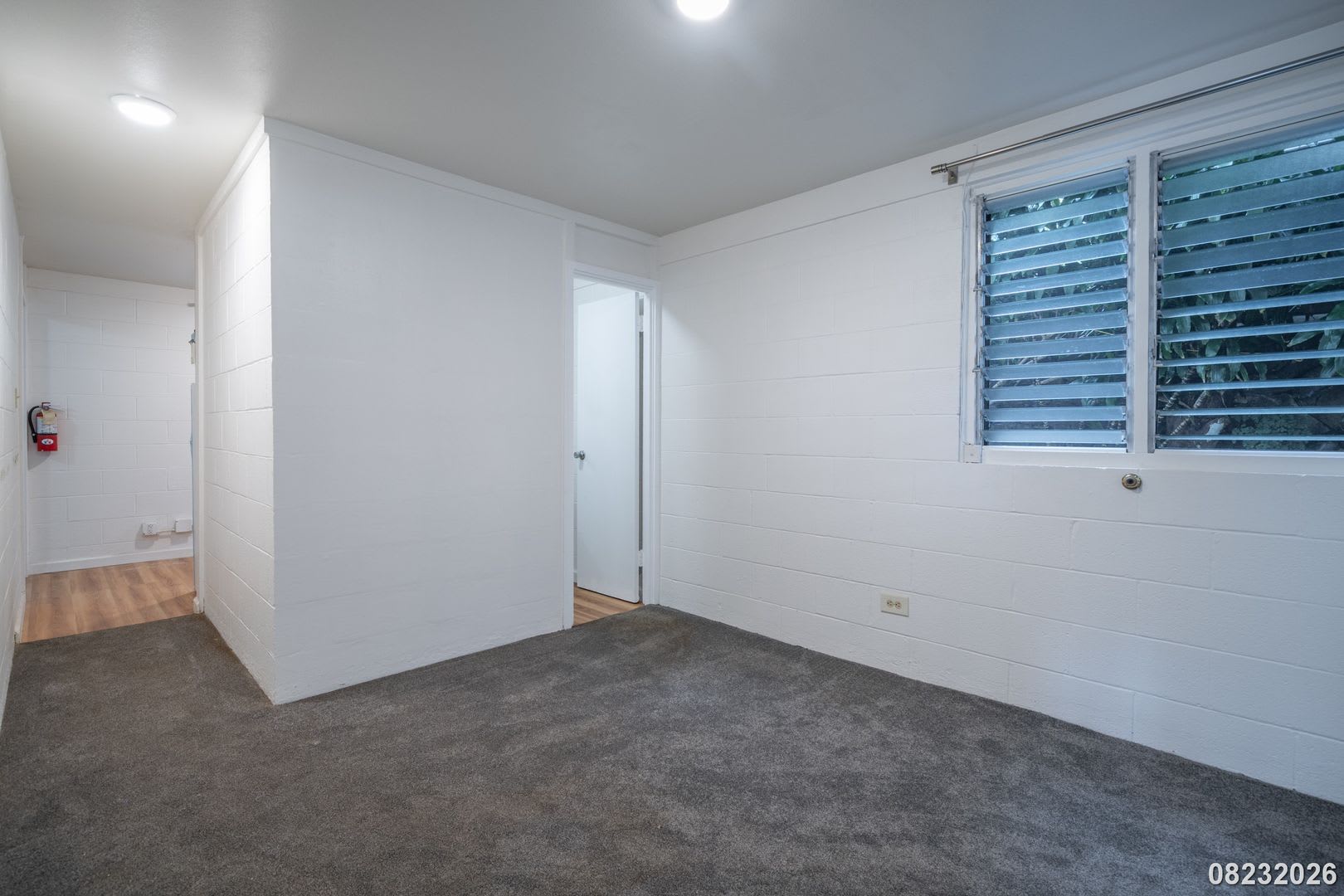 2400 2 Bed 1 Bath 2 Parking In Kalihi – photo 4
