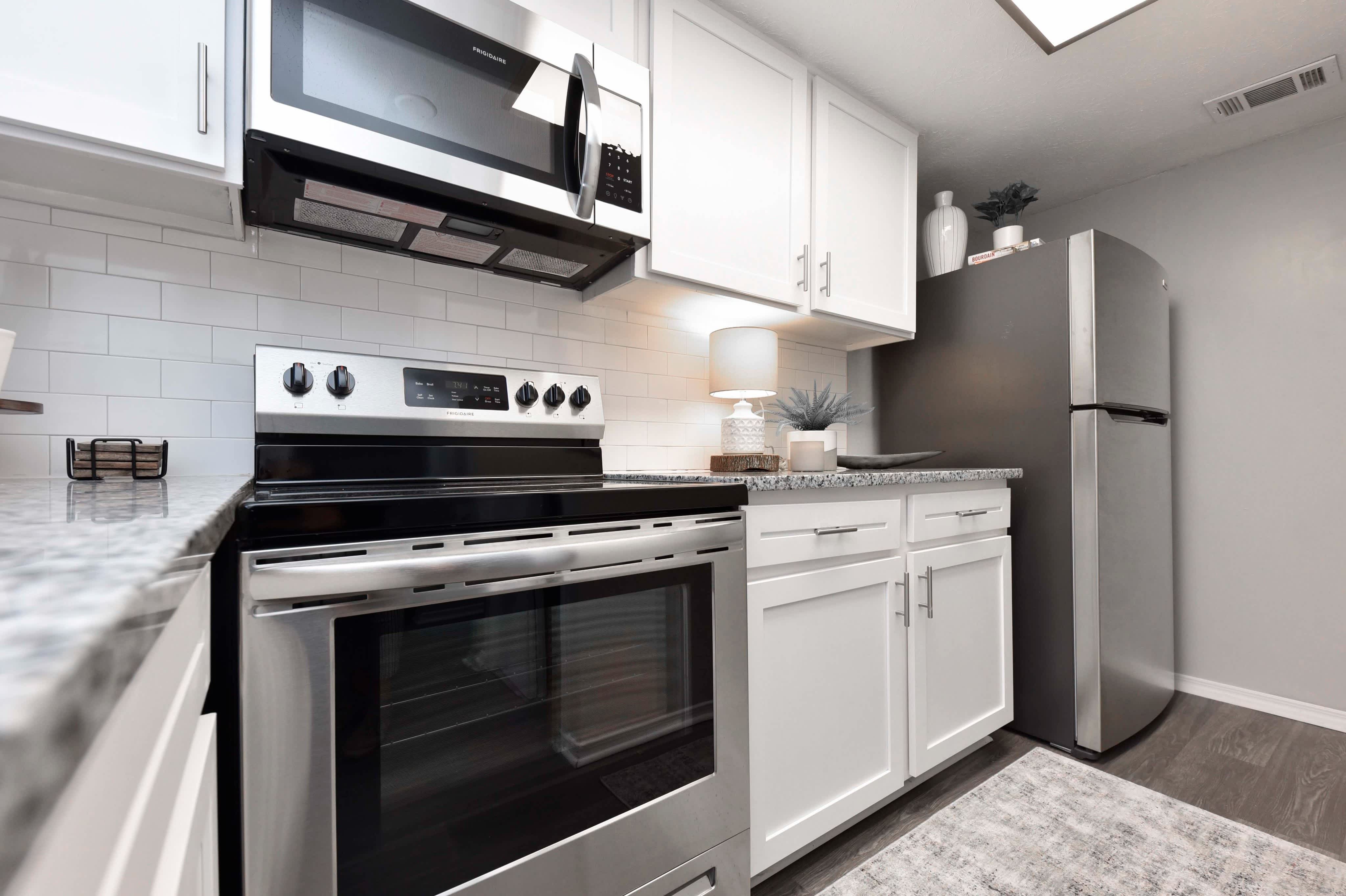 The Huntley Apartment Homes – photo 2