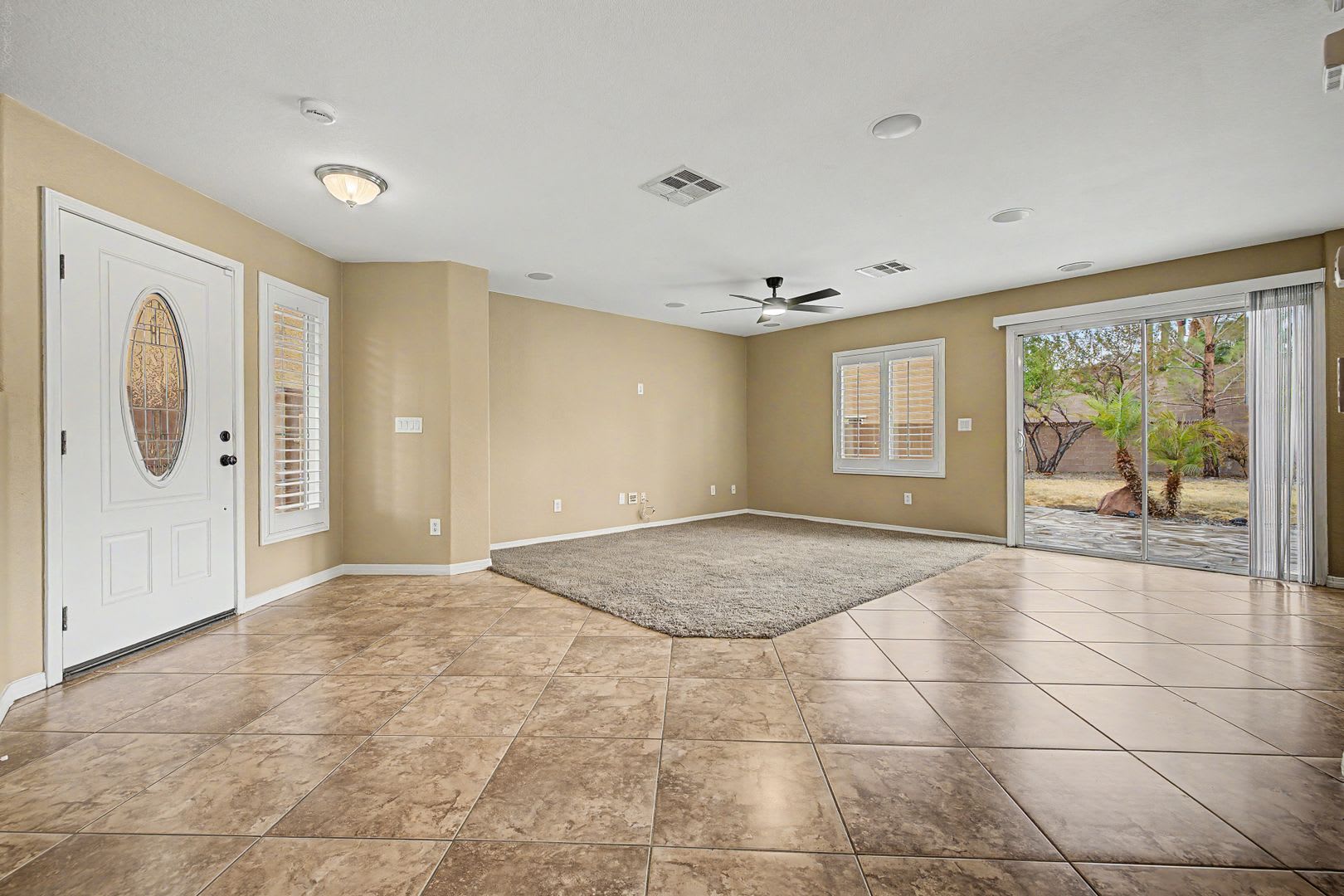 4-Bedroom home with RV Parking! – photo 3
