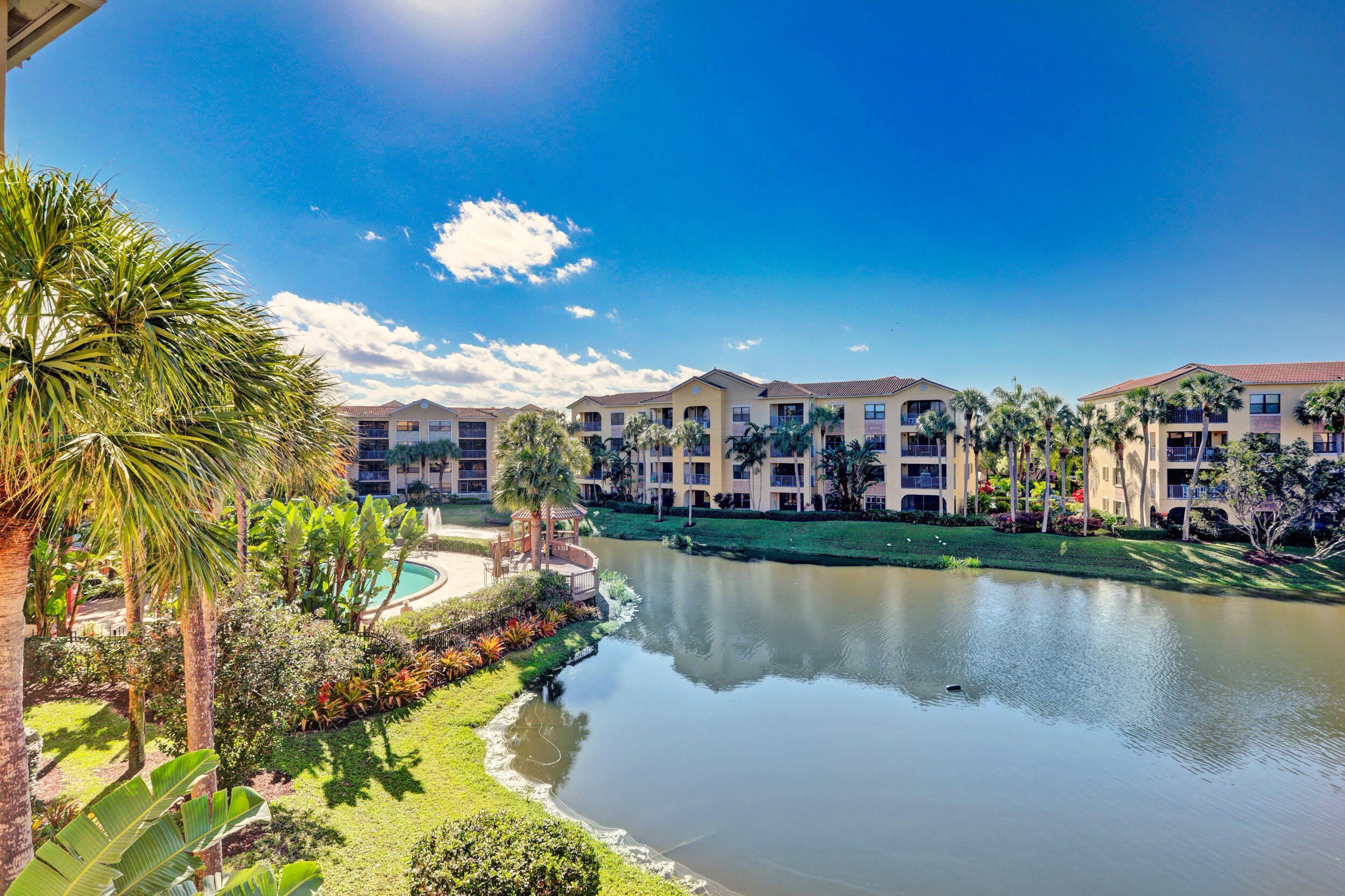 800 Uno Lago Drive – photo 2
