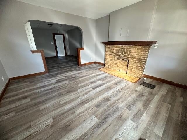 299 N Ogden Avenue – photo 1
