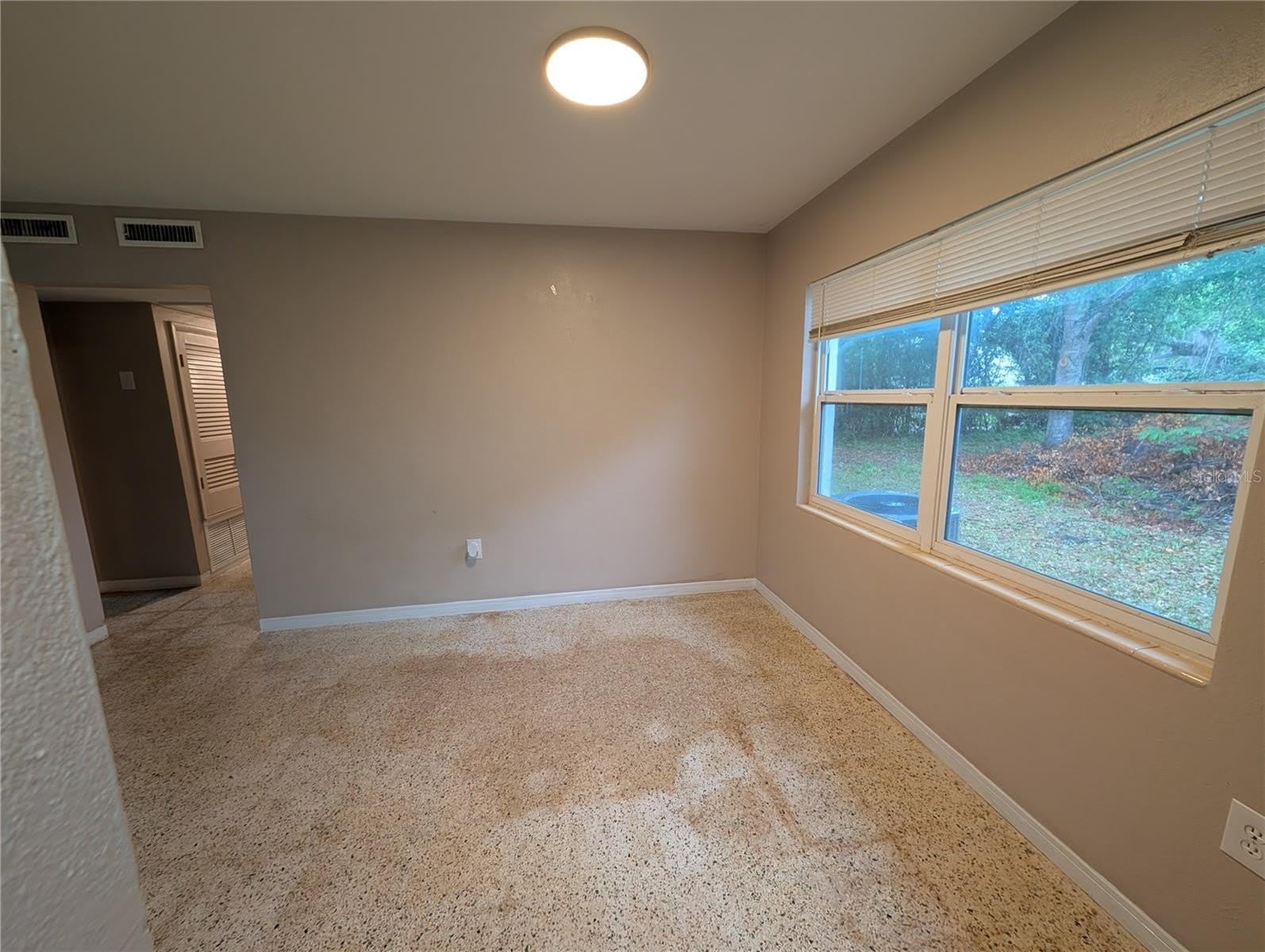 208 OAKWOOD Drive – photo 5