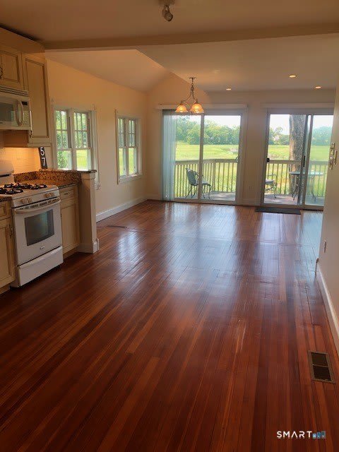 53 Linden Avenue – photo 4