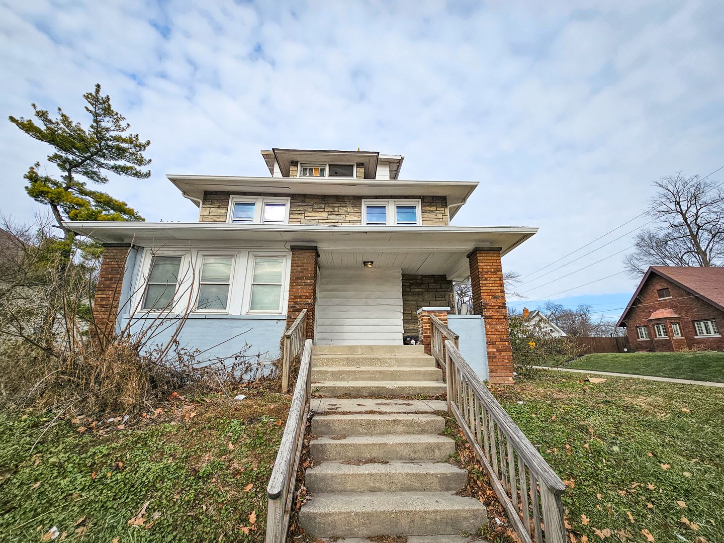 4831 E Washington St – photo 2