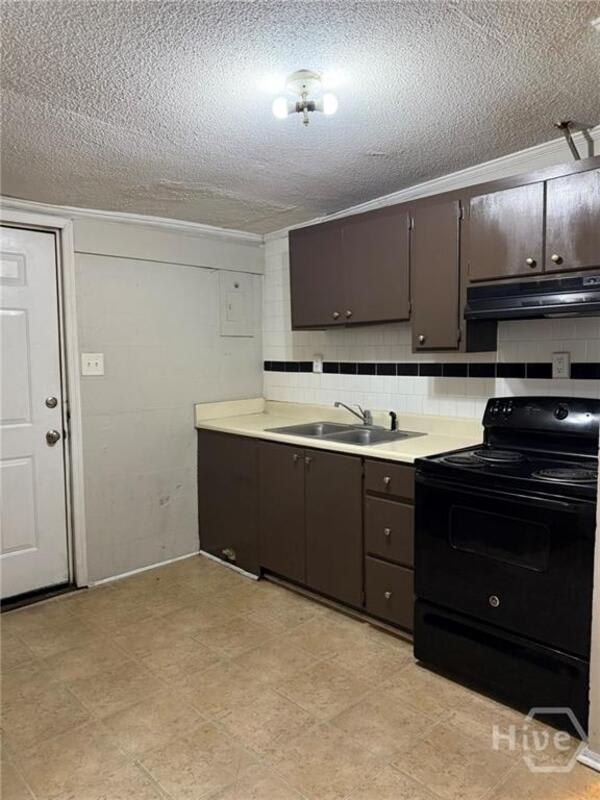 317 Strickland Street – photo 4