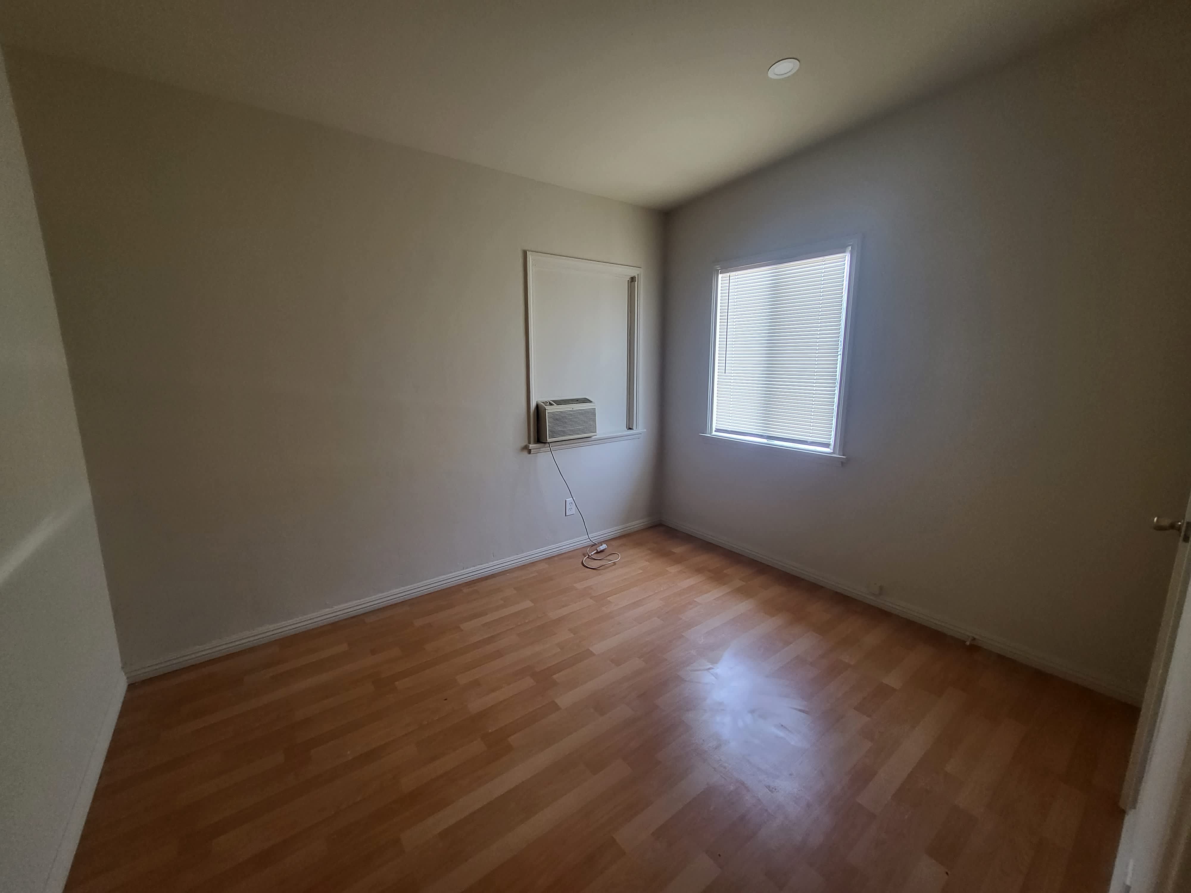 15516 Longworth Ave – photo 4
