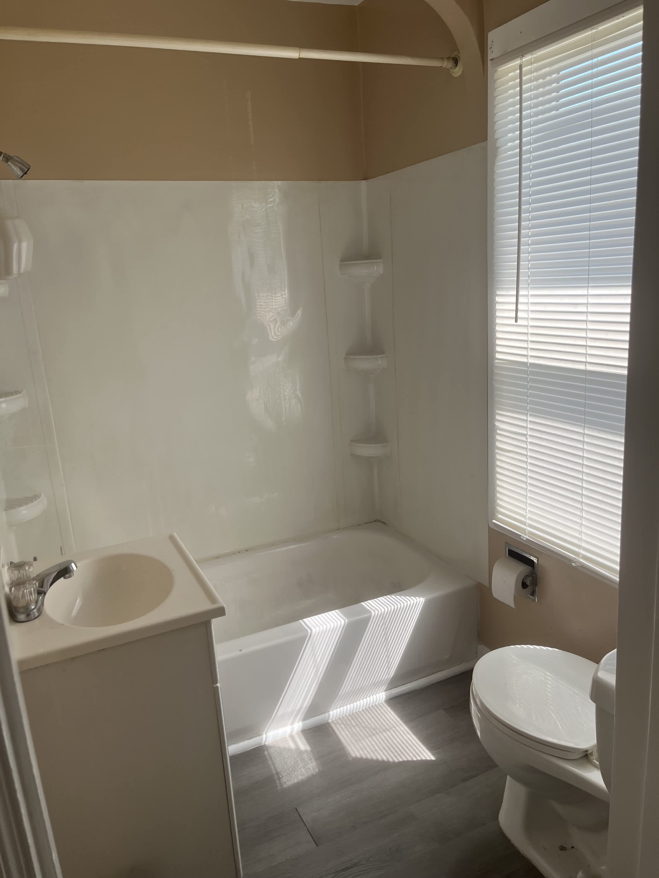 1801 East High Street – photo 4