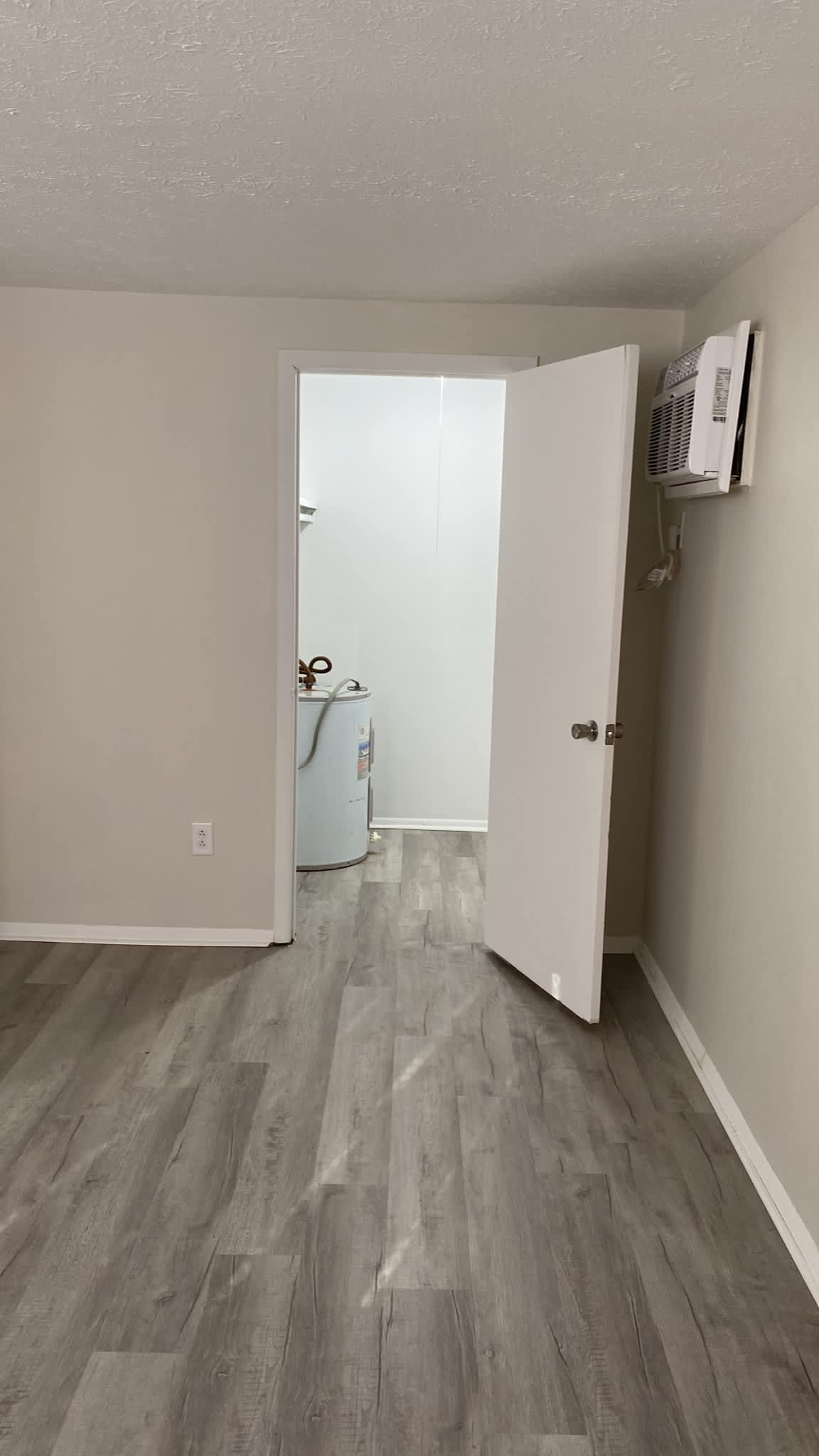 1508 Herbert Drive – photo 4