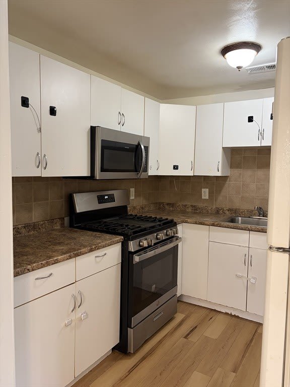 15 Longworth Ave – photo 2