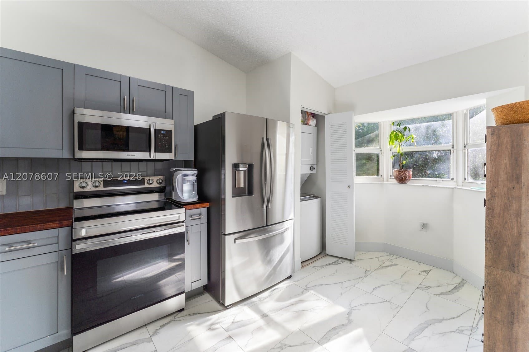 2140 NW 78th Ave – photo 3