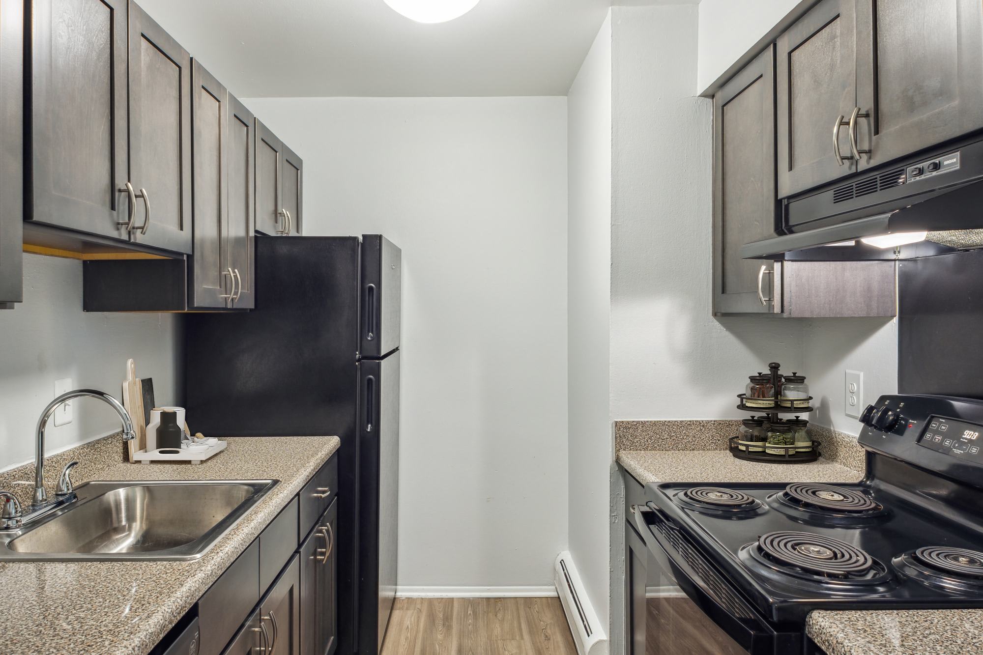 Fox Pointe Apartments – photo 3